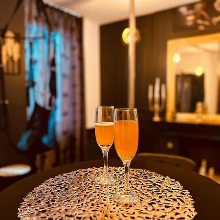 Love Room « L'Etreinte Doree » Illiers-Combray Exterior photo