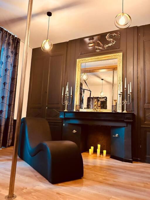 Love Room « L'Etreinte Doree » Illiers-Combray Exterior photo
