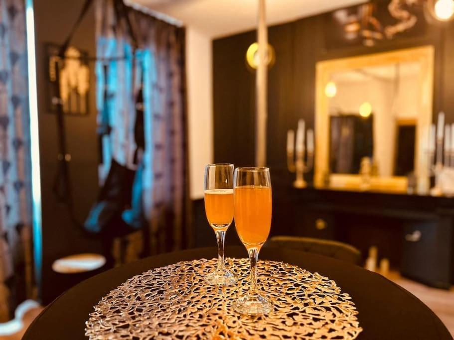Love Room « L'Etreinte Doree » Illiers-Combray Exterior photo
