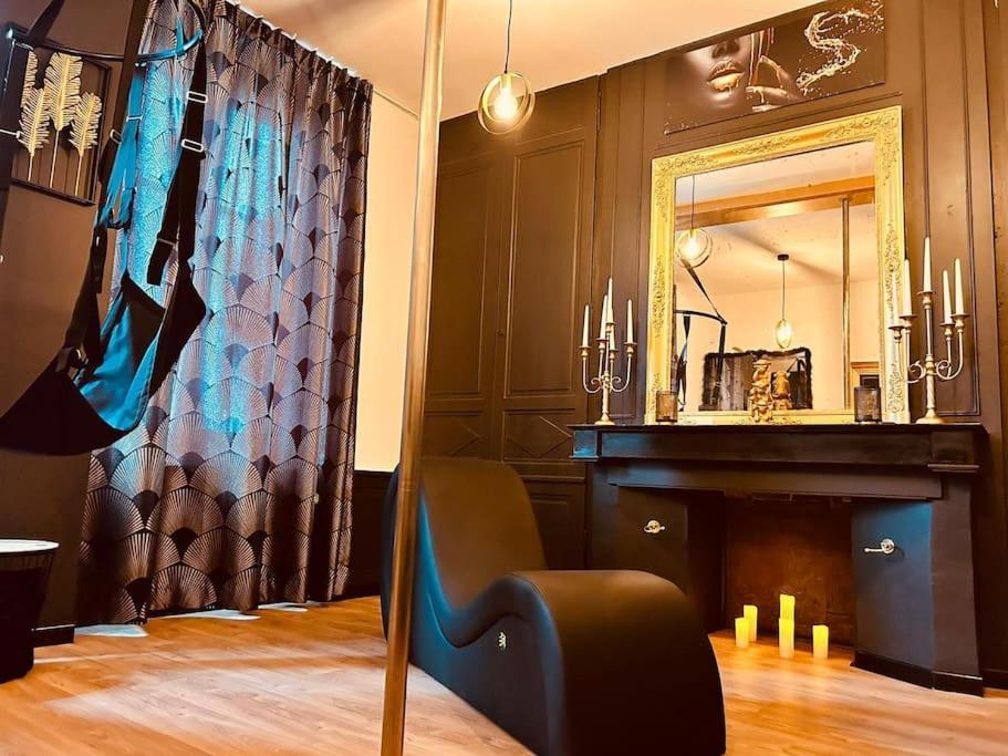 Love Room « L'Etreinte Doree » Illiers-Combray Exterior photo